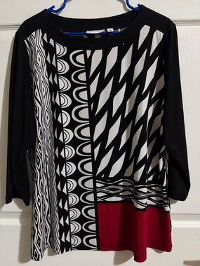 Black and White Graphic Shell with Red Hem